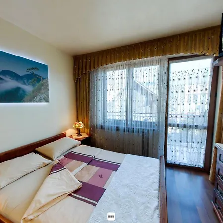 Pieniny, Centrum Szczawnicy Rum i privatbostad Szczawnica
