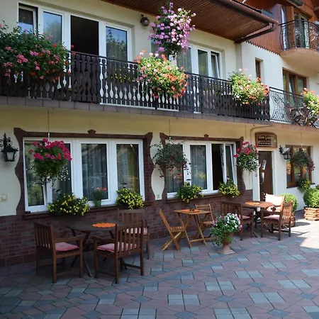 Pieniny, Centrum Szczawnicy Rum i privatbostad