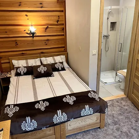 Pieniny, Centrum Szczawnicy Rum i privatbostad Szczawnica